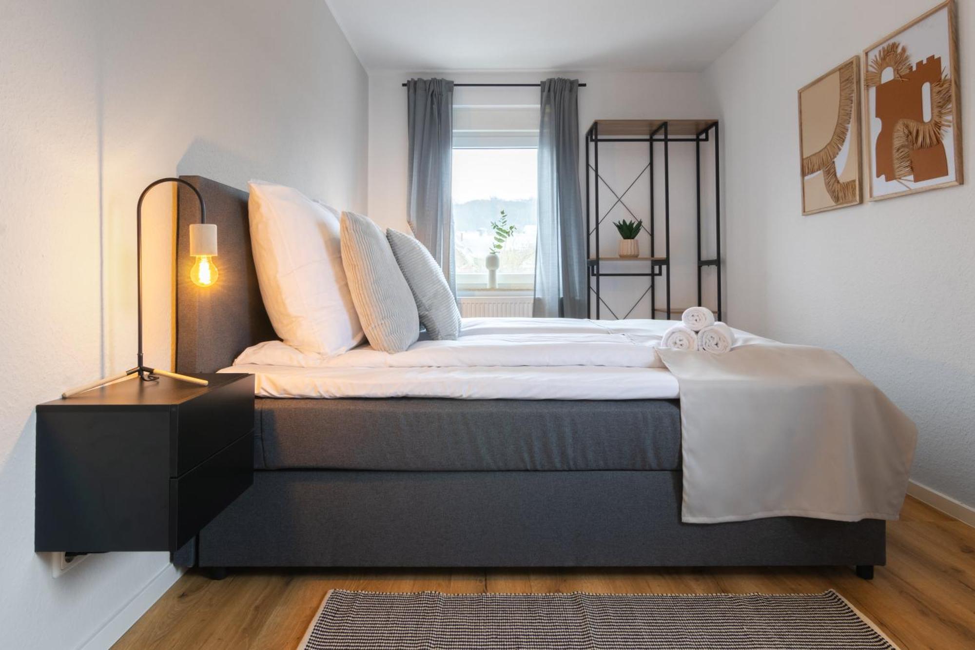Stilvolle 3-zimmer I Home2share Apartment *